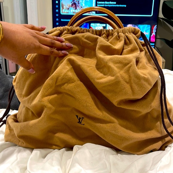 Authentic Louis Vuitton Monogram Vernis Tompkins Square M91150 Gris Handbag - Picture 17 of 17